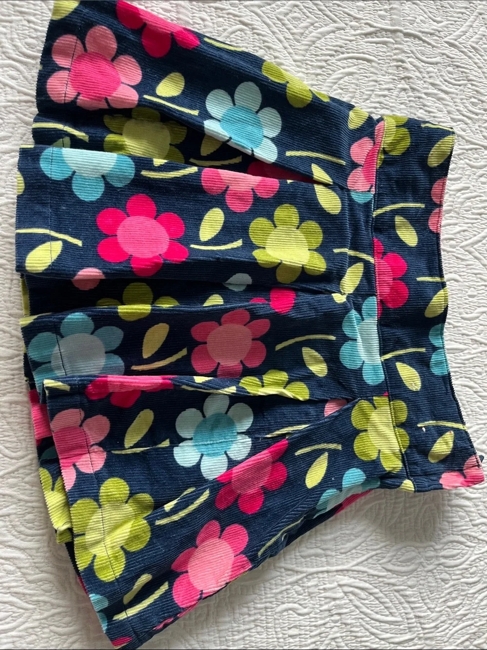 Girls Gymboree size 6 Navy Floral Corduroy Skirt with shorts